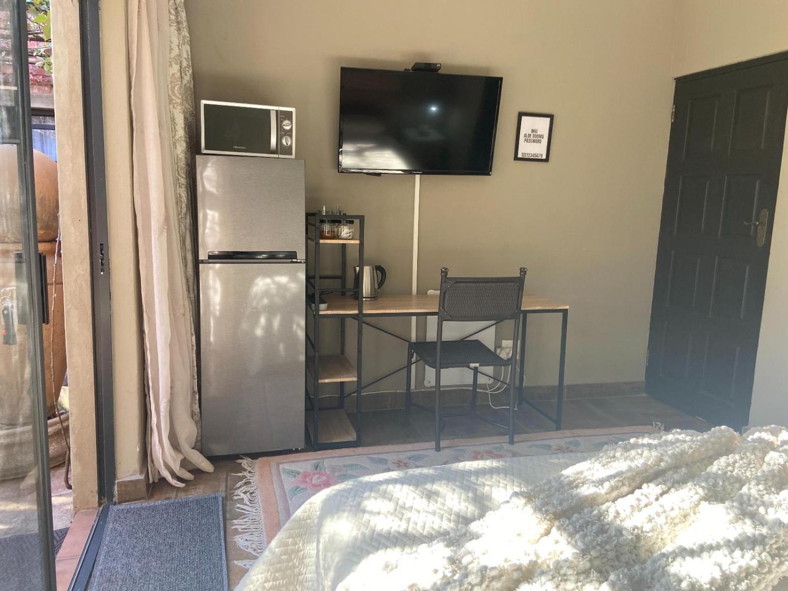 Aloe Guesthouse Klerksdorp Esterno foto