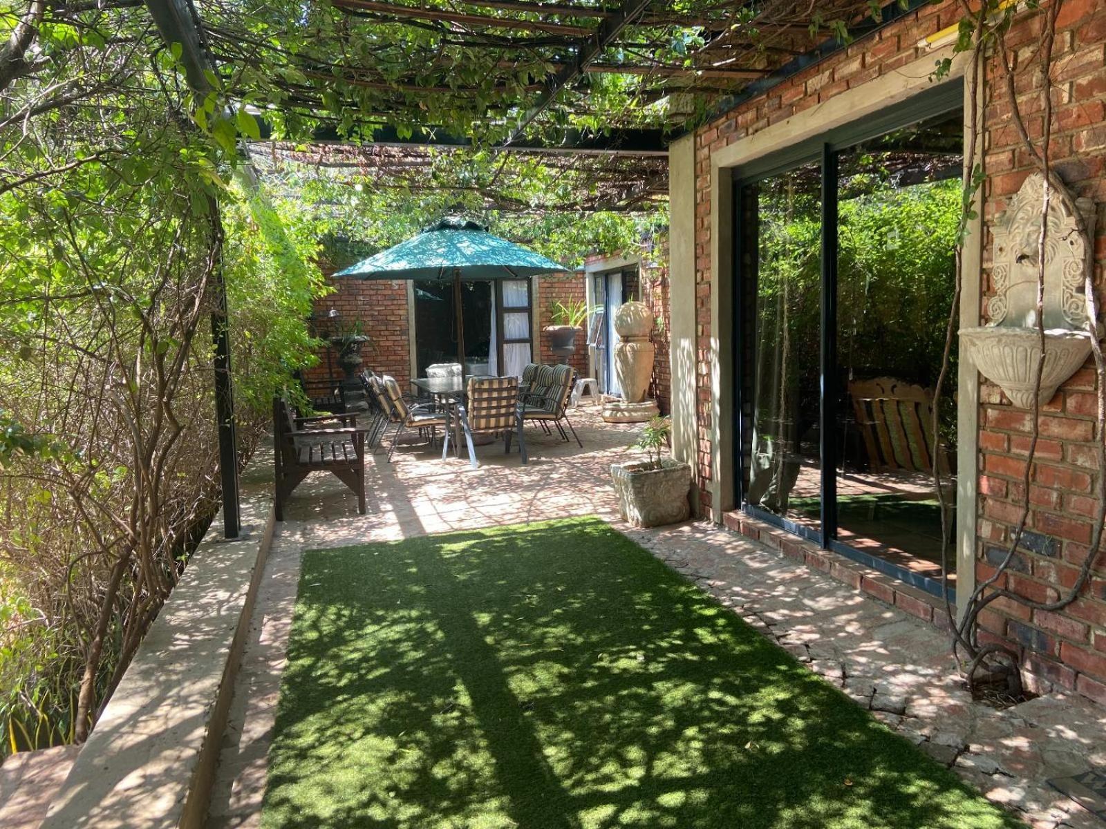 Aloe Guesthouse Klerksdorp Esterno foto